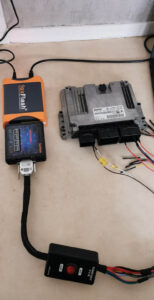 rw psa mev17.4 tc1766 1796 on bench pcmtuner or foxflash 3